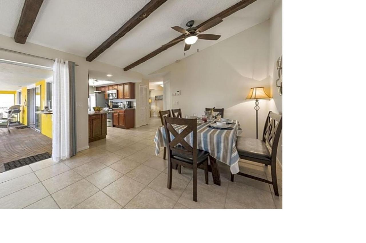Villa Flannie Cape Coral Exterior photo