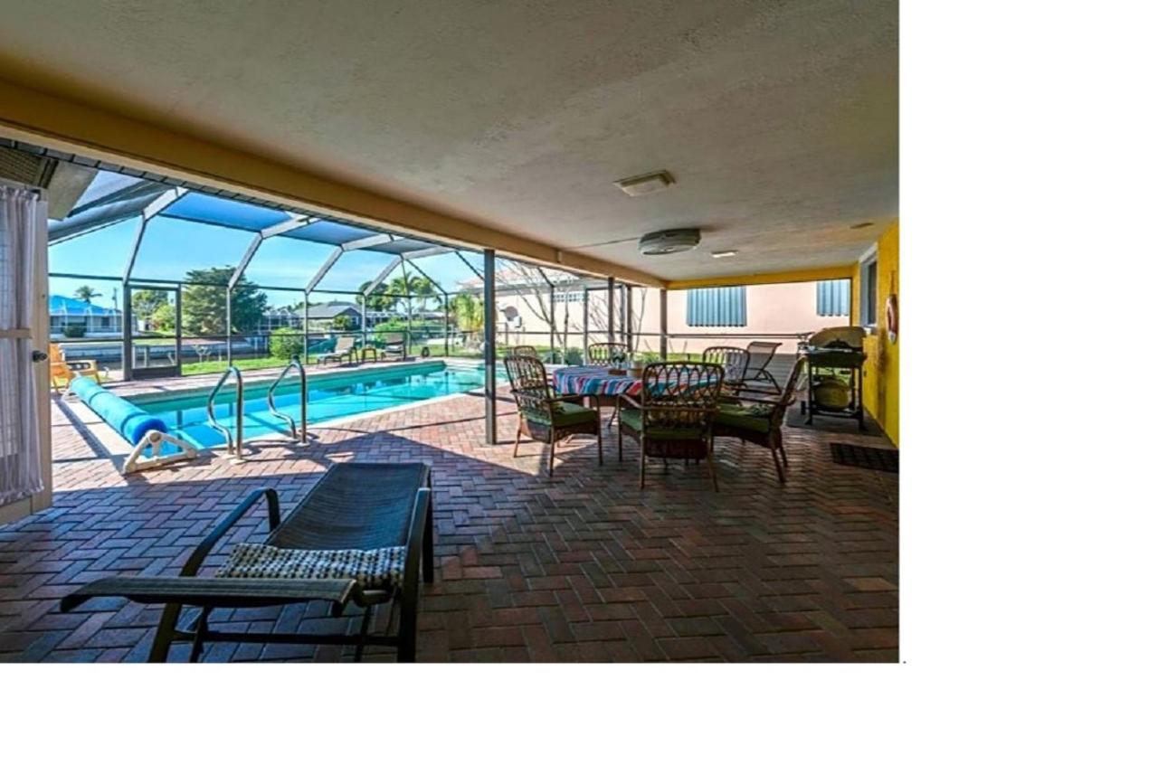 Villa Flannie Cape Coral Exterior photo