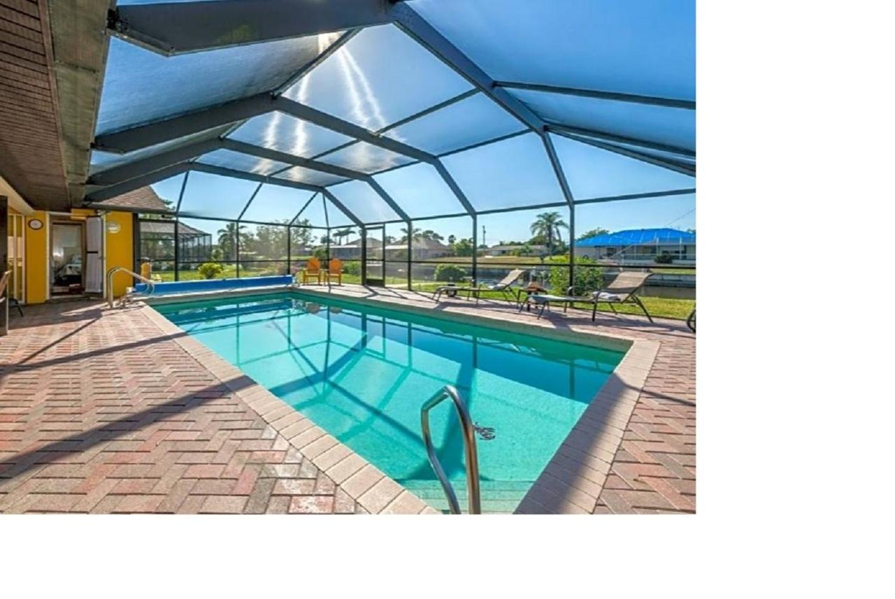 Villa Flannie Cape Coral Exterior photo