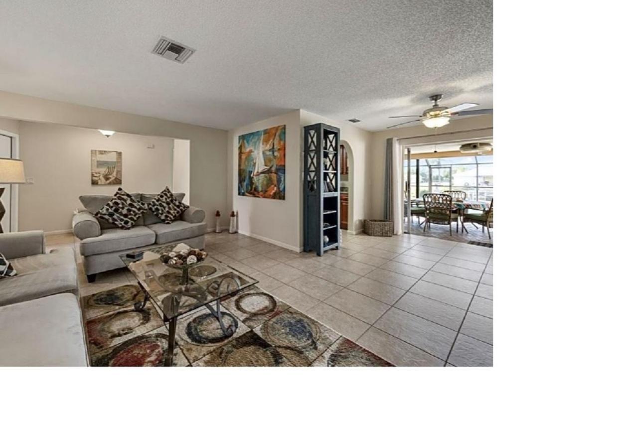 Villa Flannie Cape Coral Exterior photo