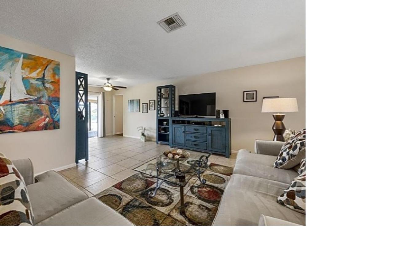 Villa Flannie Cape Coral Exterior photo