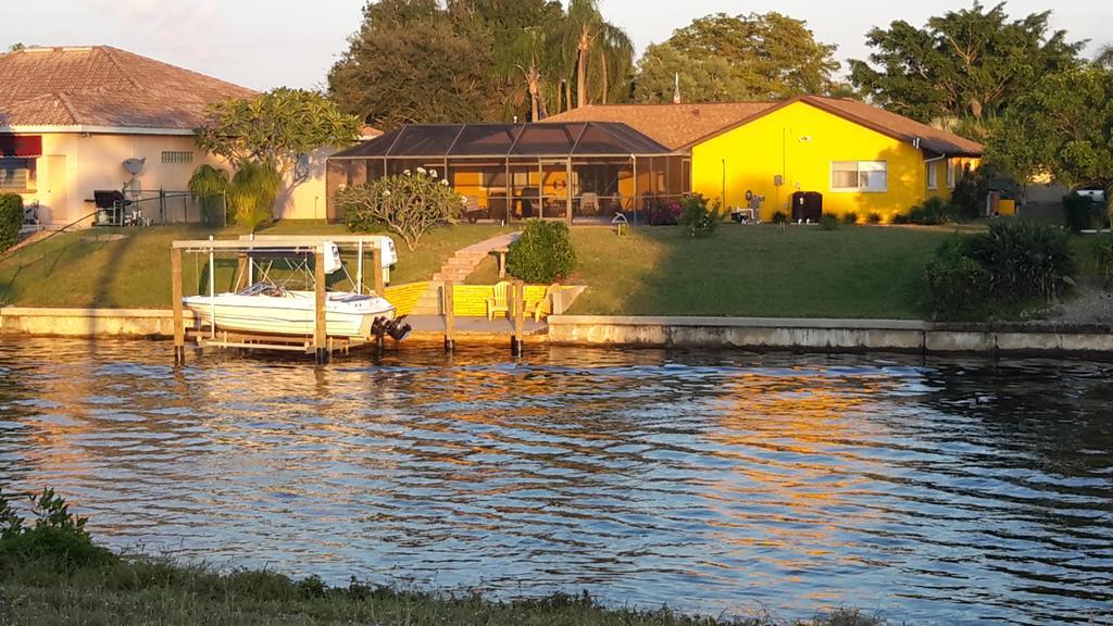 Villa Flannie Cape Coral Exterior photo