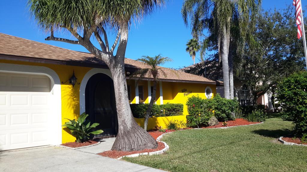 Villa Flannie Cape Coral Exterior photo