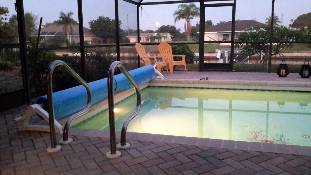 Villa Flannie Cape Coral Exterior photo