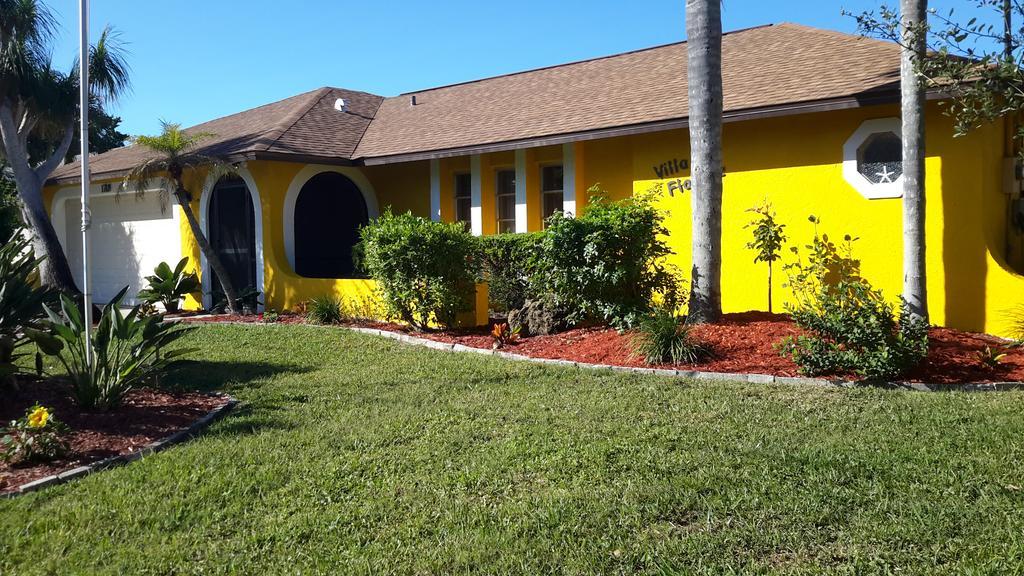 Villa Flannie Cape Coral Exterior photo